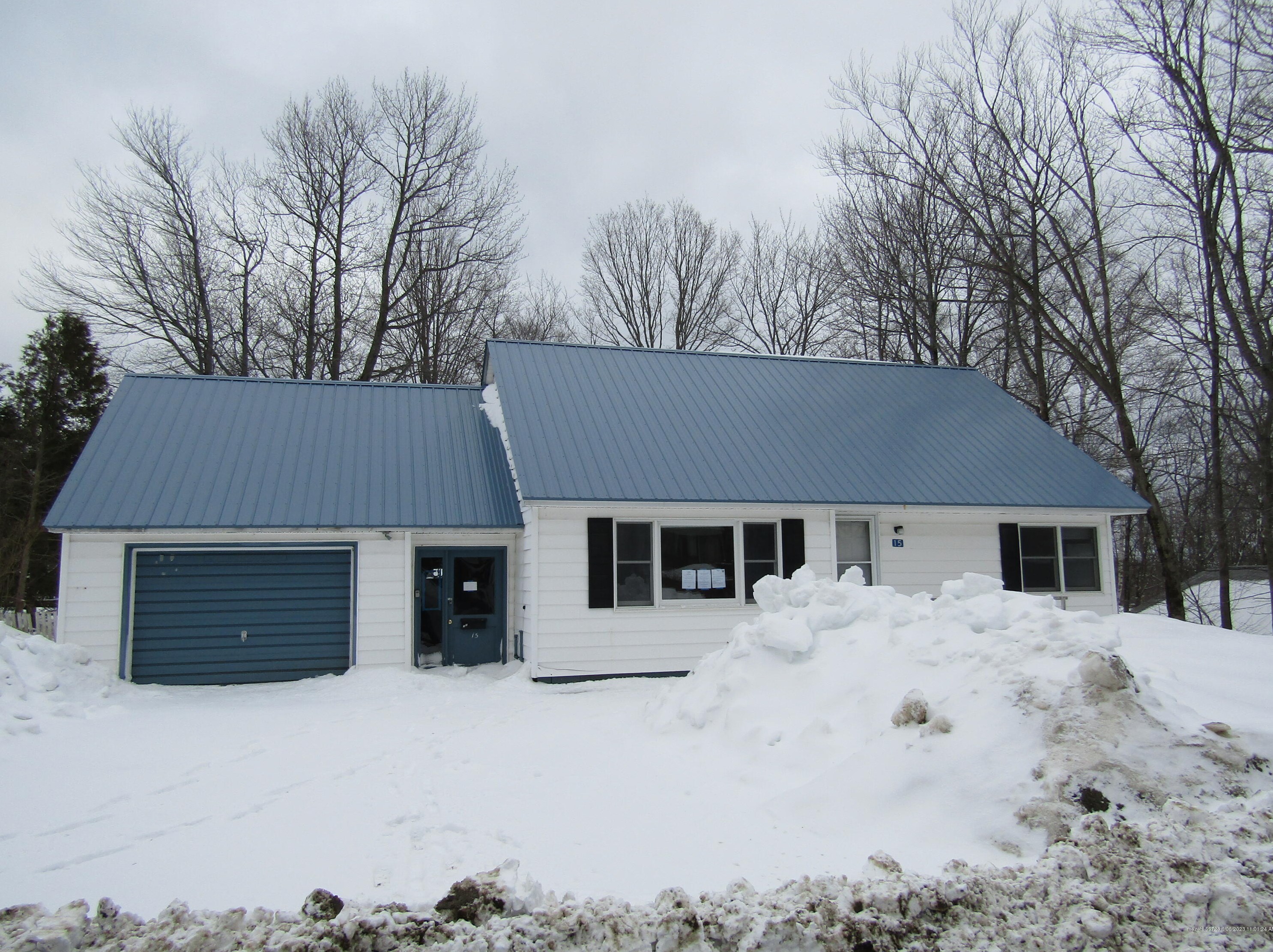 15 New Hampshire St, Millinocket, ME 04462