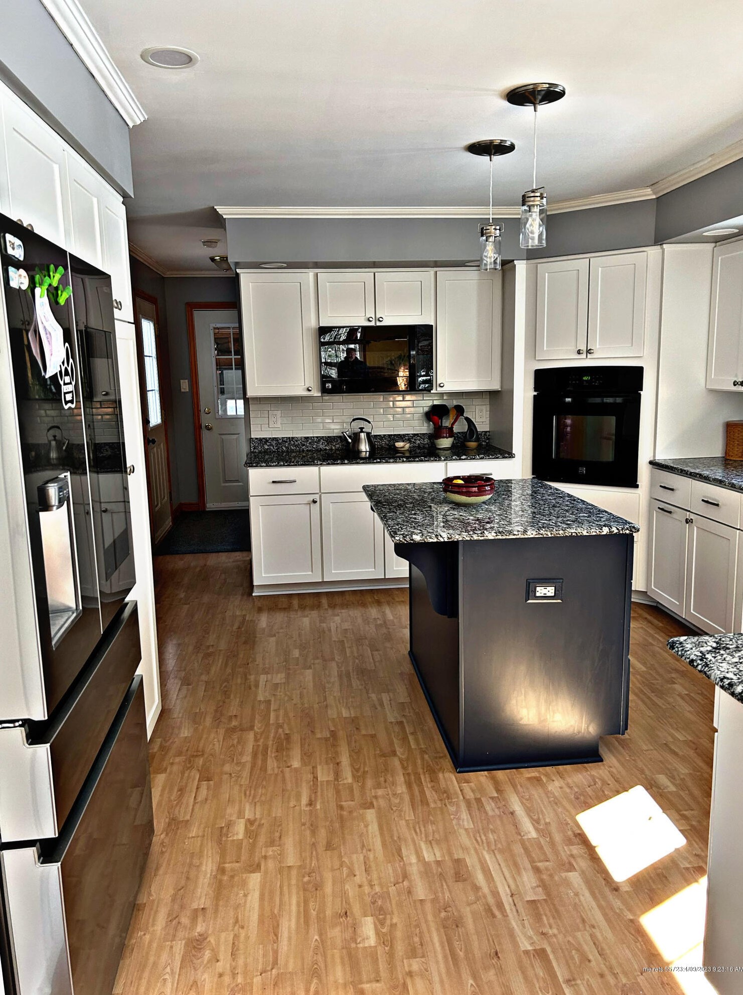 280 Lovejoy Shores Dr, Fayette, ME 04349