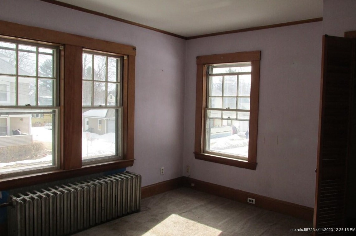 228 Winter St, Auburn ME  04210-5144 exterior