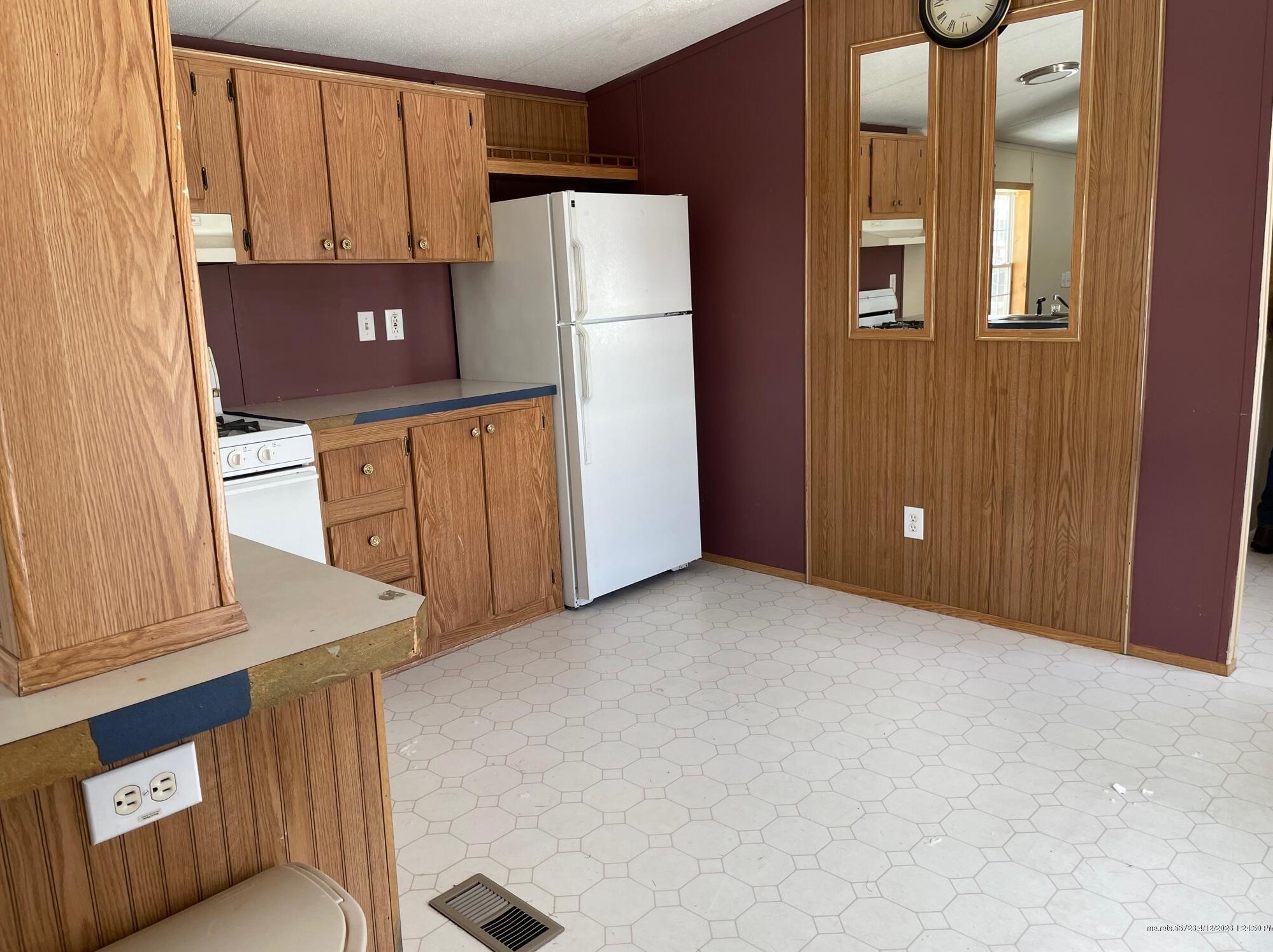 20 Edaco Ct, Waltham, ME 04605