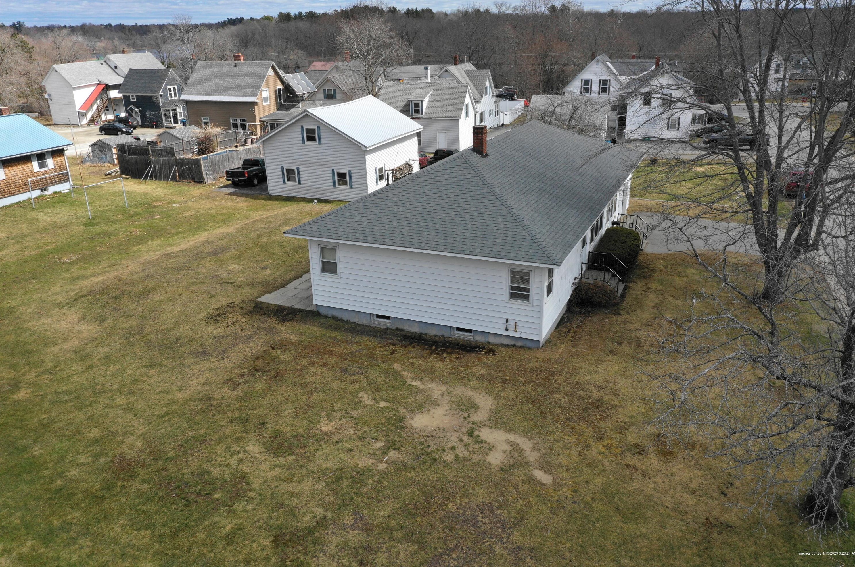 21 Dartmouth St, Old Town ME  04468-1815 exterior