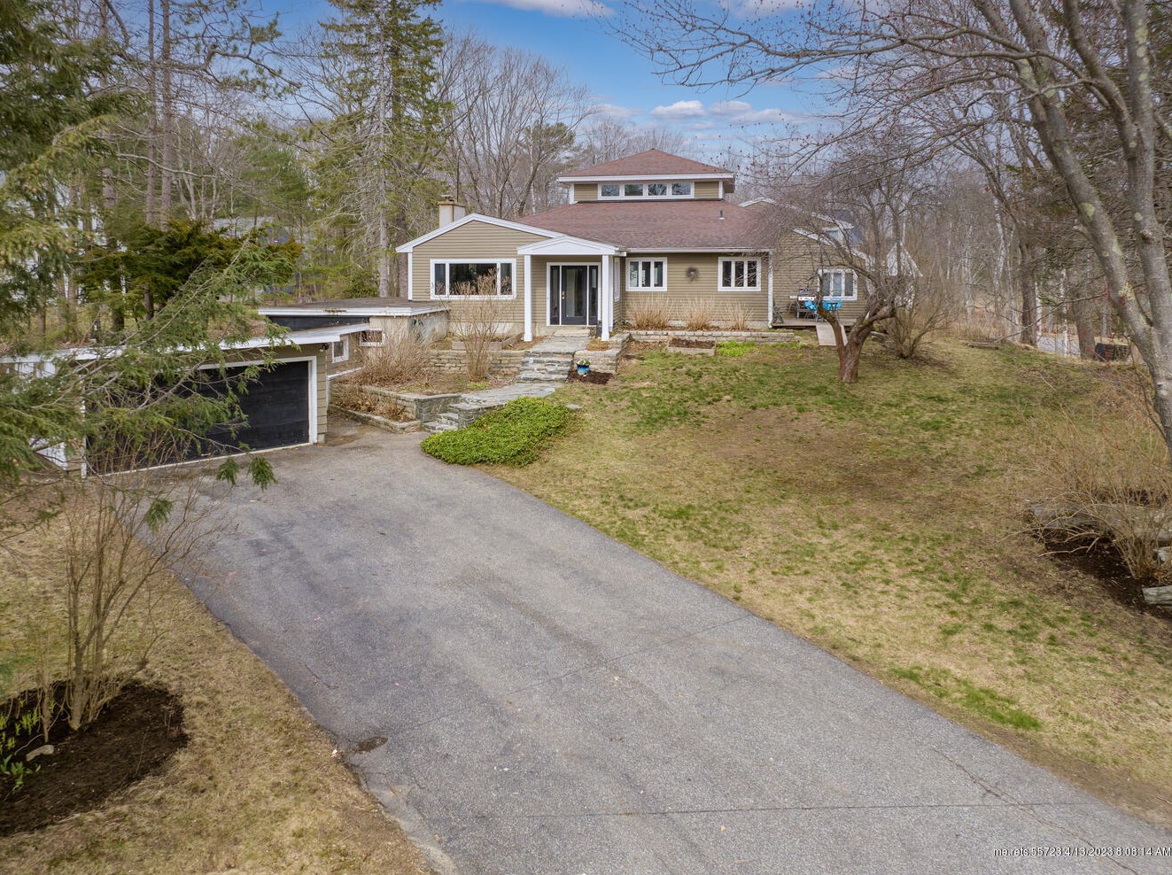 1183 Shore Rd, Portland ME 04107-2112 exterior