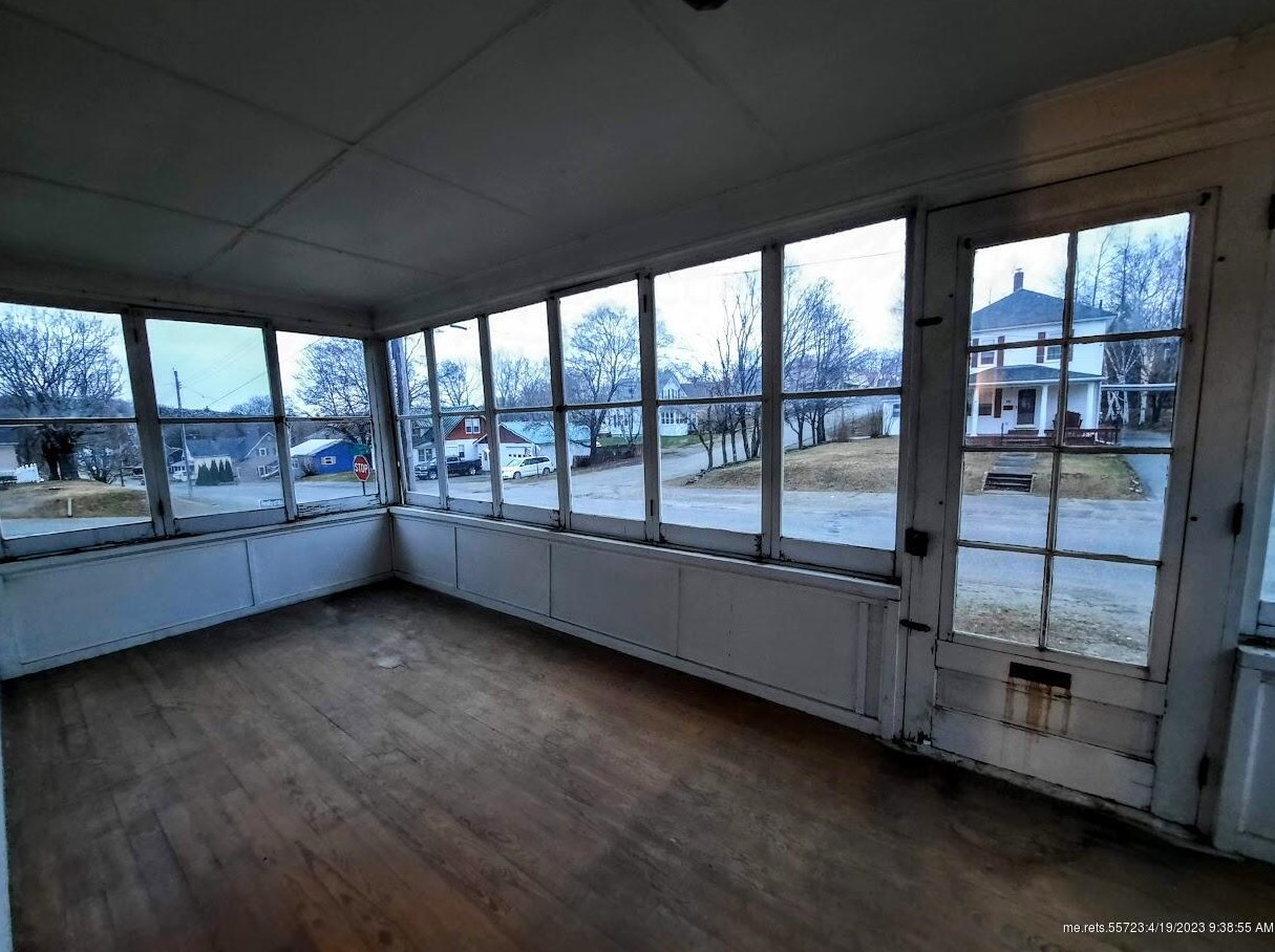 64 Bowdoin St, Millinocket, ME 04462