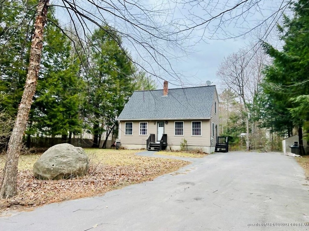 39 Haven Rd, Windham, ME 04062-4465