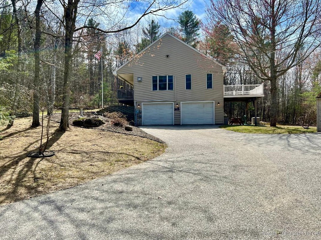 153 Spiller Hill Rd, Frye Island, ME 04071