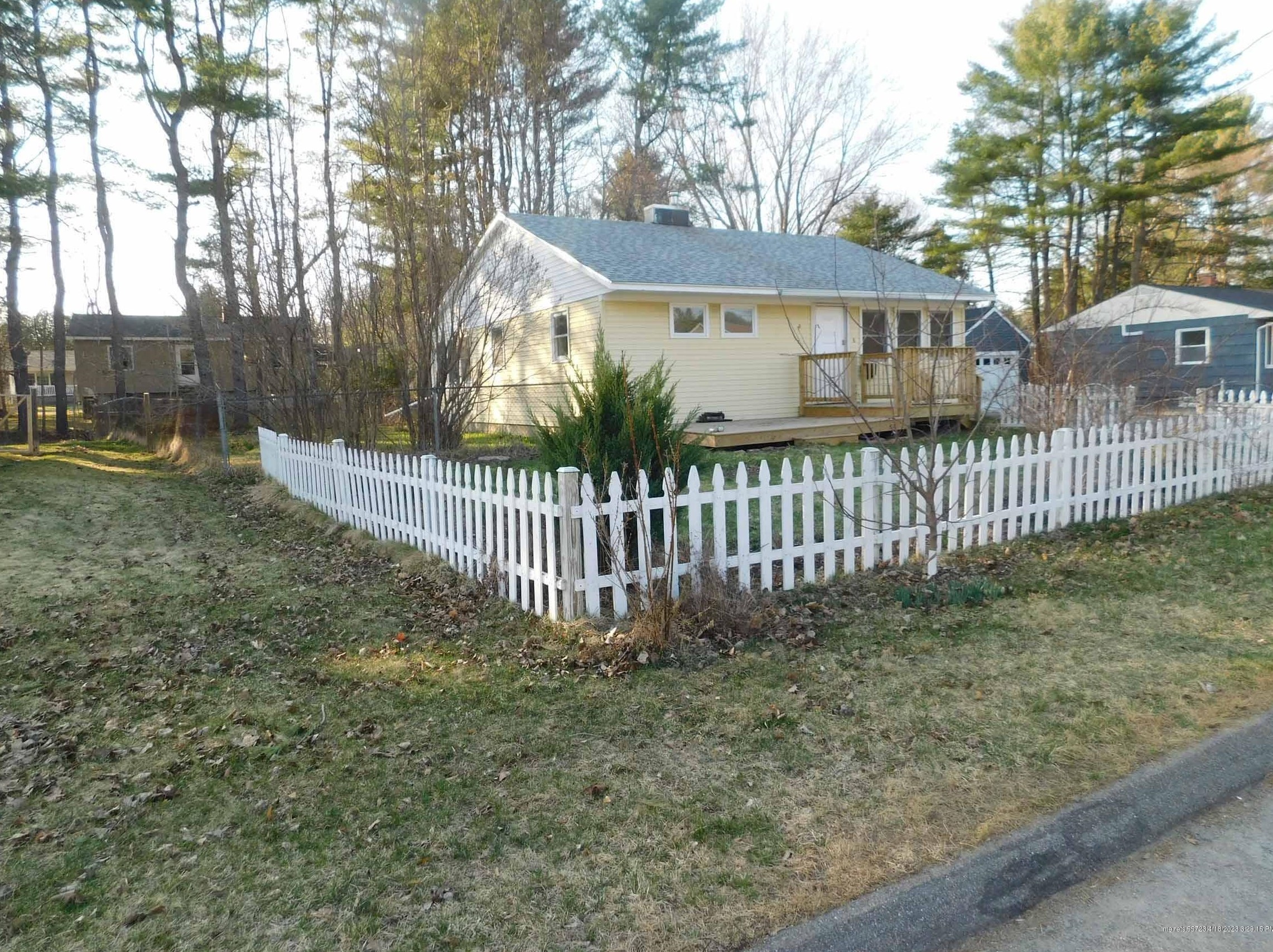 8 Glenwood St, Orono, ME 04473