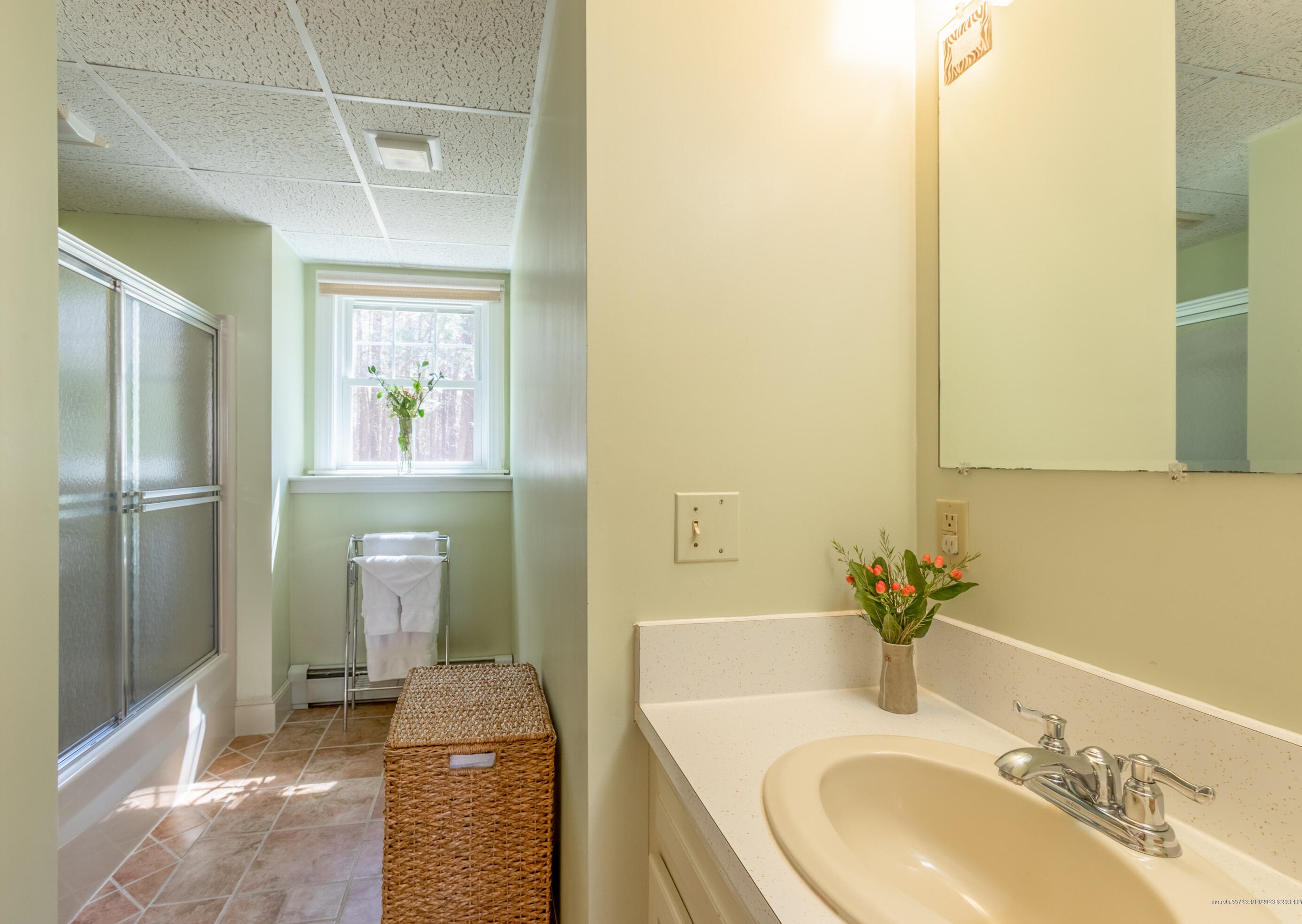 21 Bayview Ter, Saco ME  04072-1750 exterior