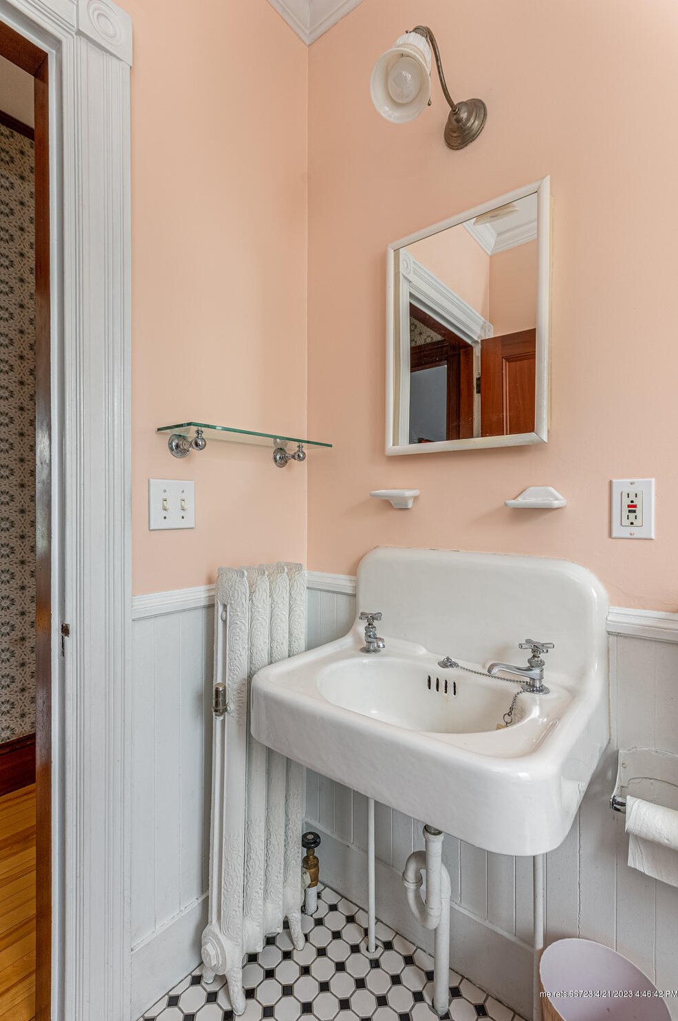 19 Richardson St, Portland ME  04103-2518 exterior