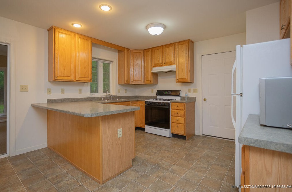 22 Bubier Rd, Wilton, ME 04294