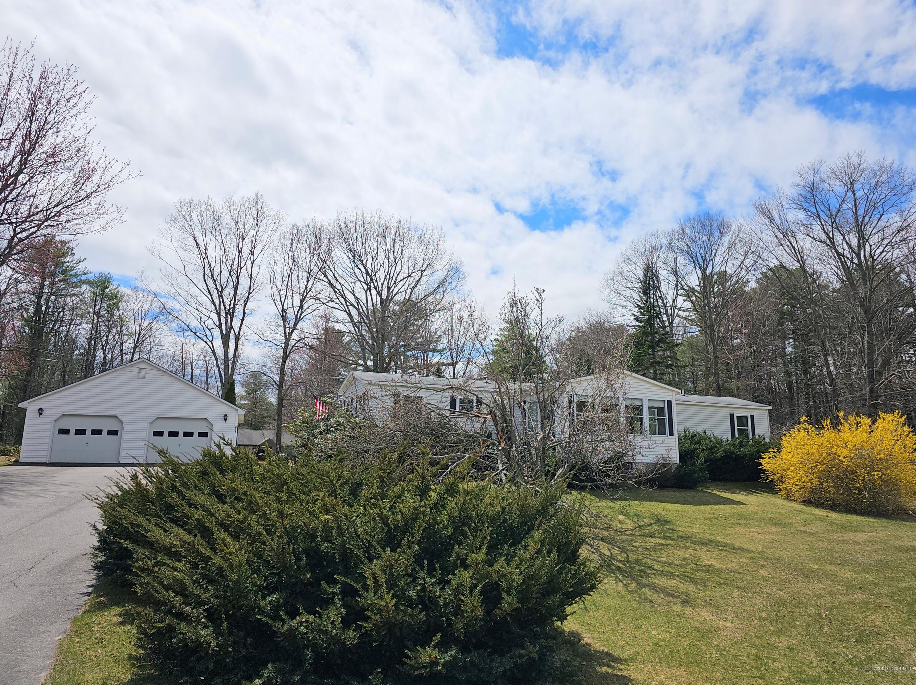274 Log Cabin Rd, Kennebunkport, ME 04046 exterior