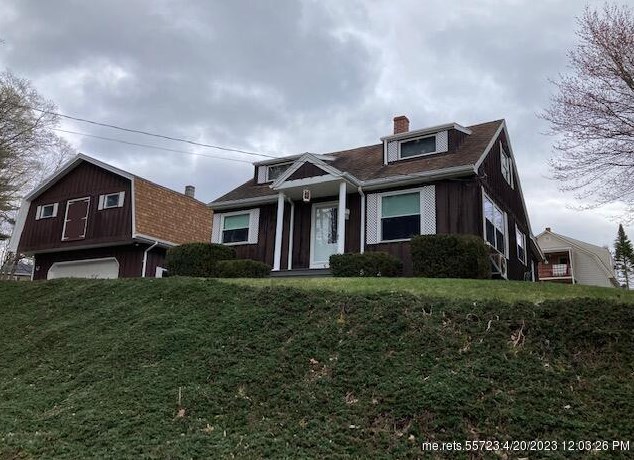 5 Lynn St, Lewiston, ME 04240