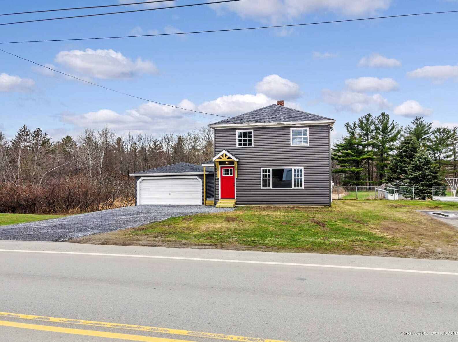 27 Savage St, Fairfield, ME 04937