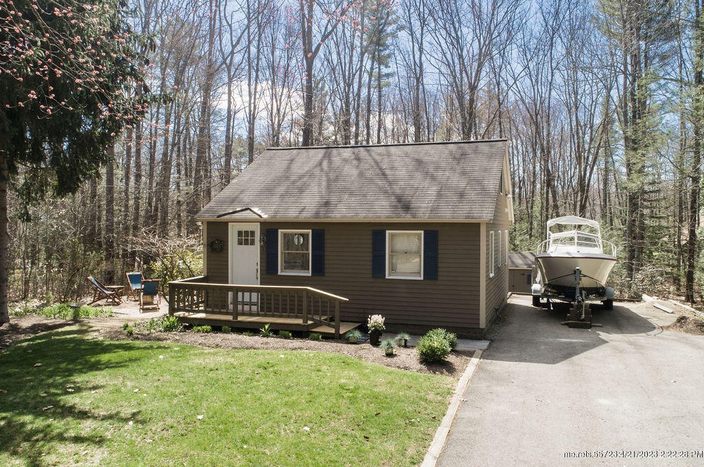 83 Captain Thomas Rd, Ogunquit, ME 03907