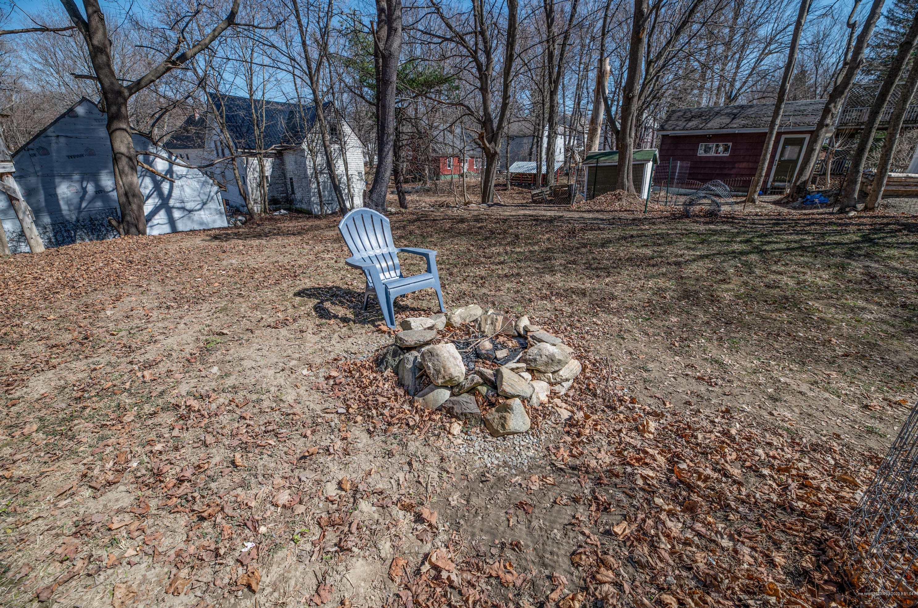 14 Pine St, Pittston, ME 04345