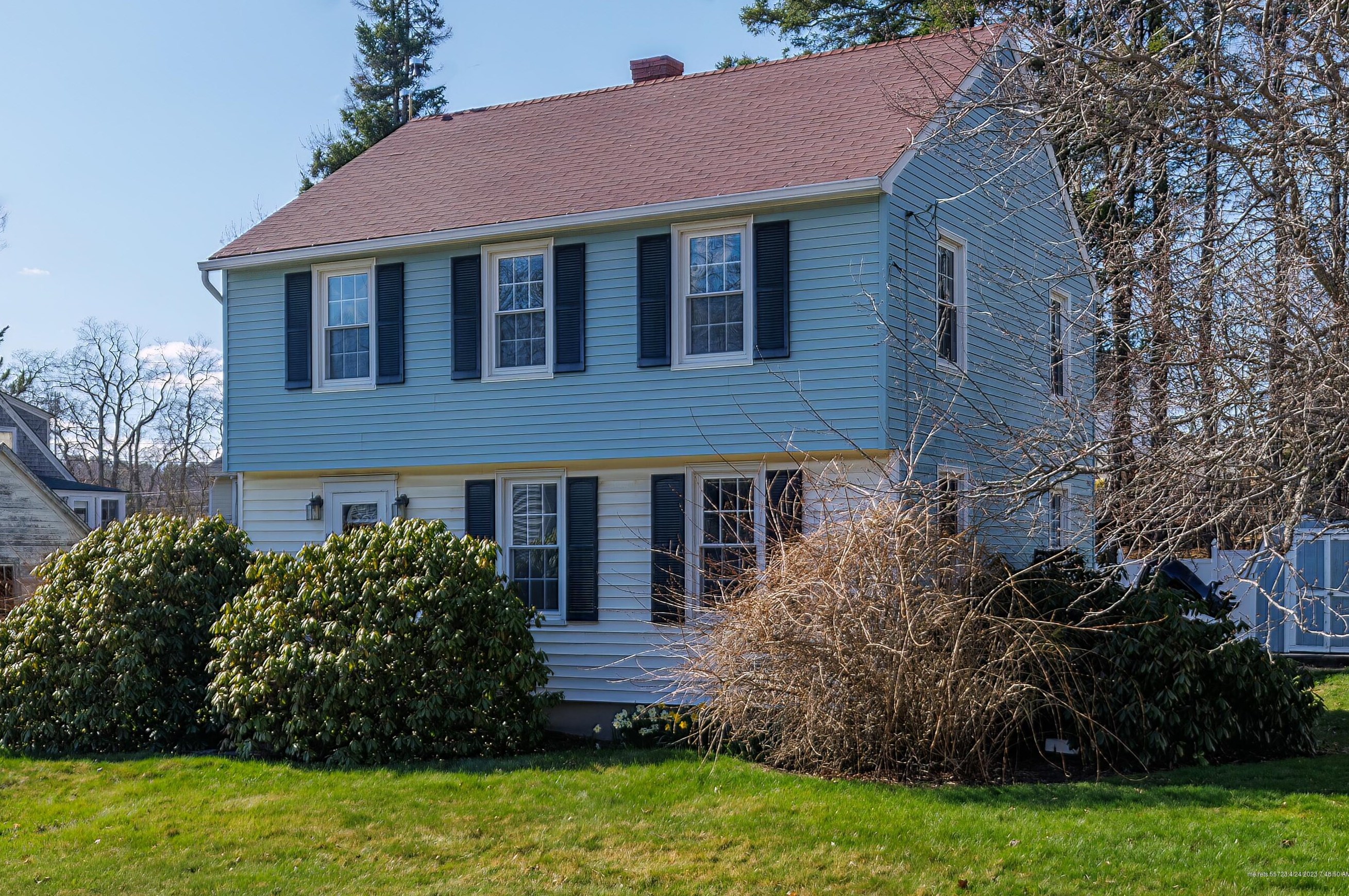 10 Elm St, Waltham, ME 04605