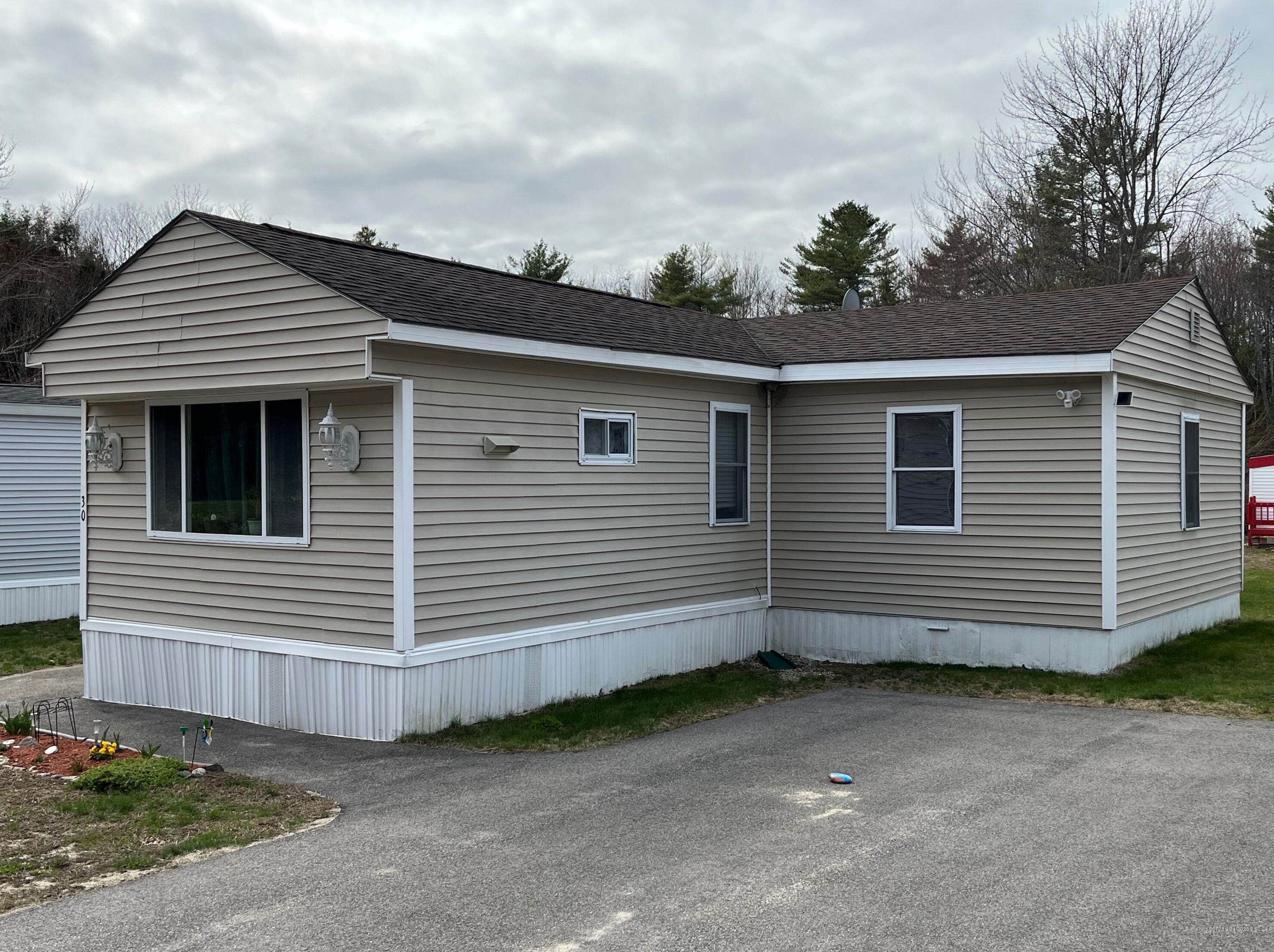 30 Shady Ln, Kennebunkport, ME 04046 exterior