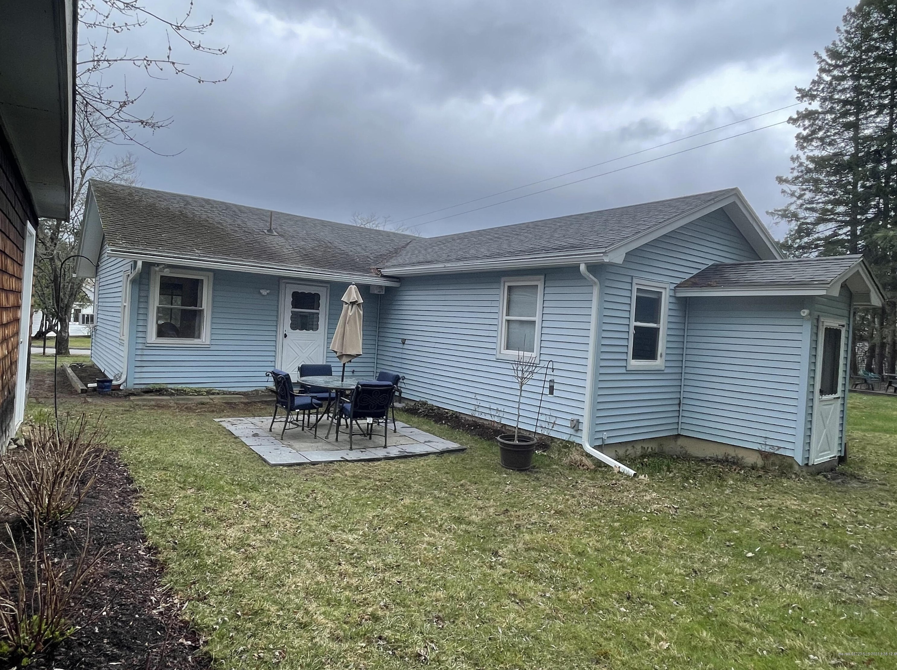 5 Mainewood Ave, Orono, ME 04473