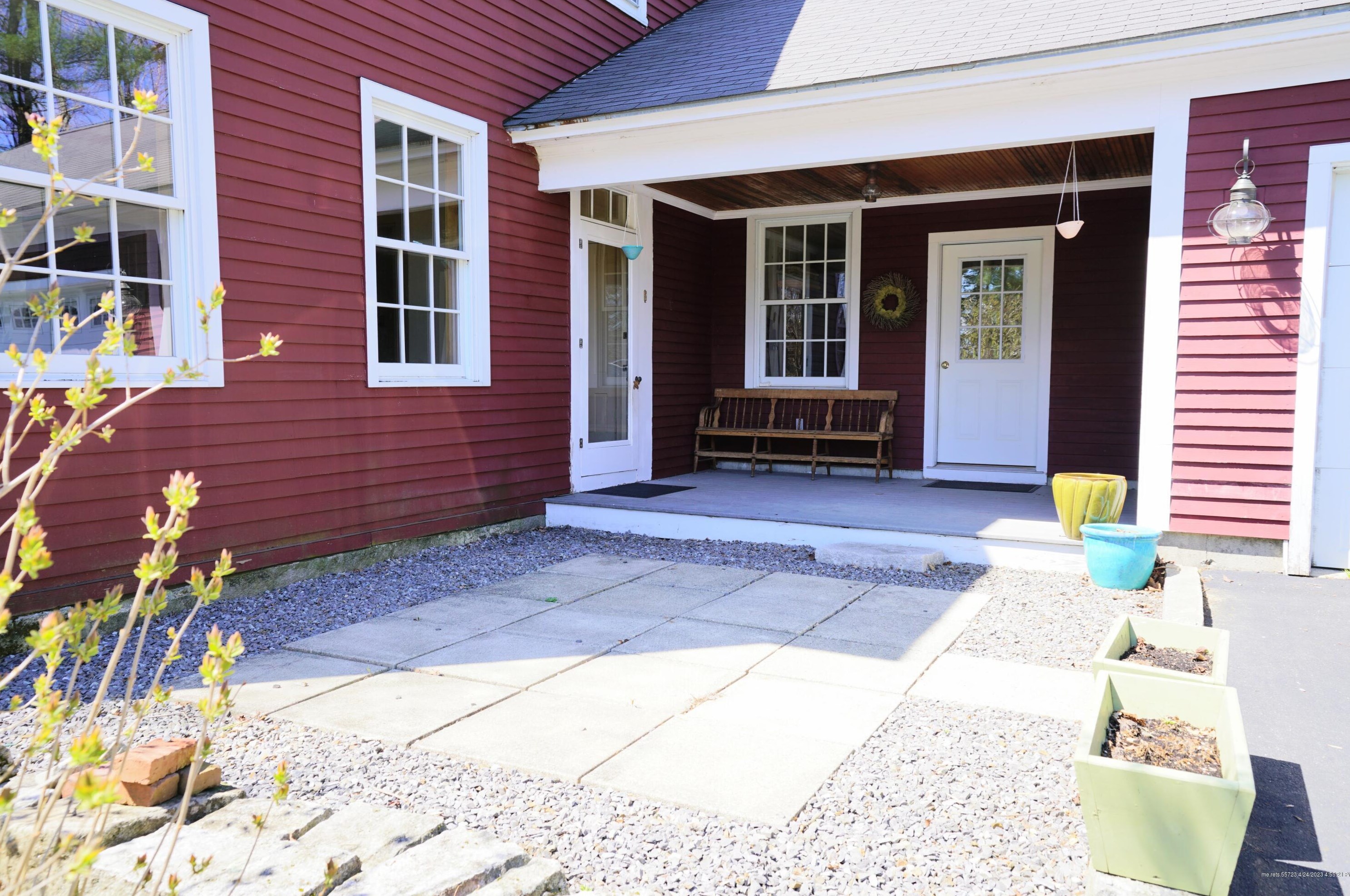 329 Winthrop St, Hallowell, ME 04347