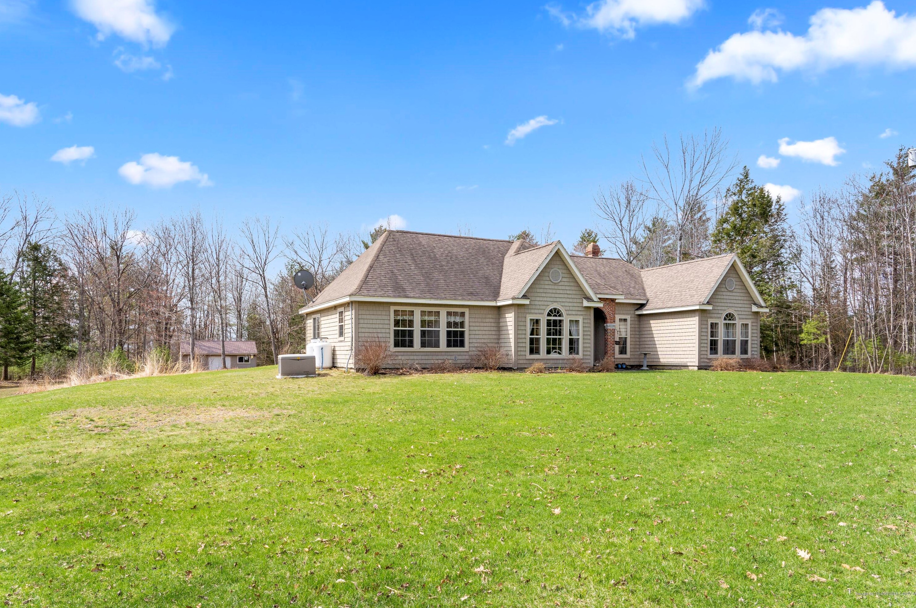 36 Mountain View Ln, Readfield, ME 04355-3708