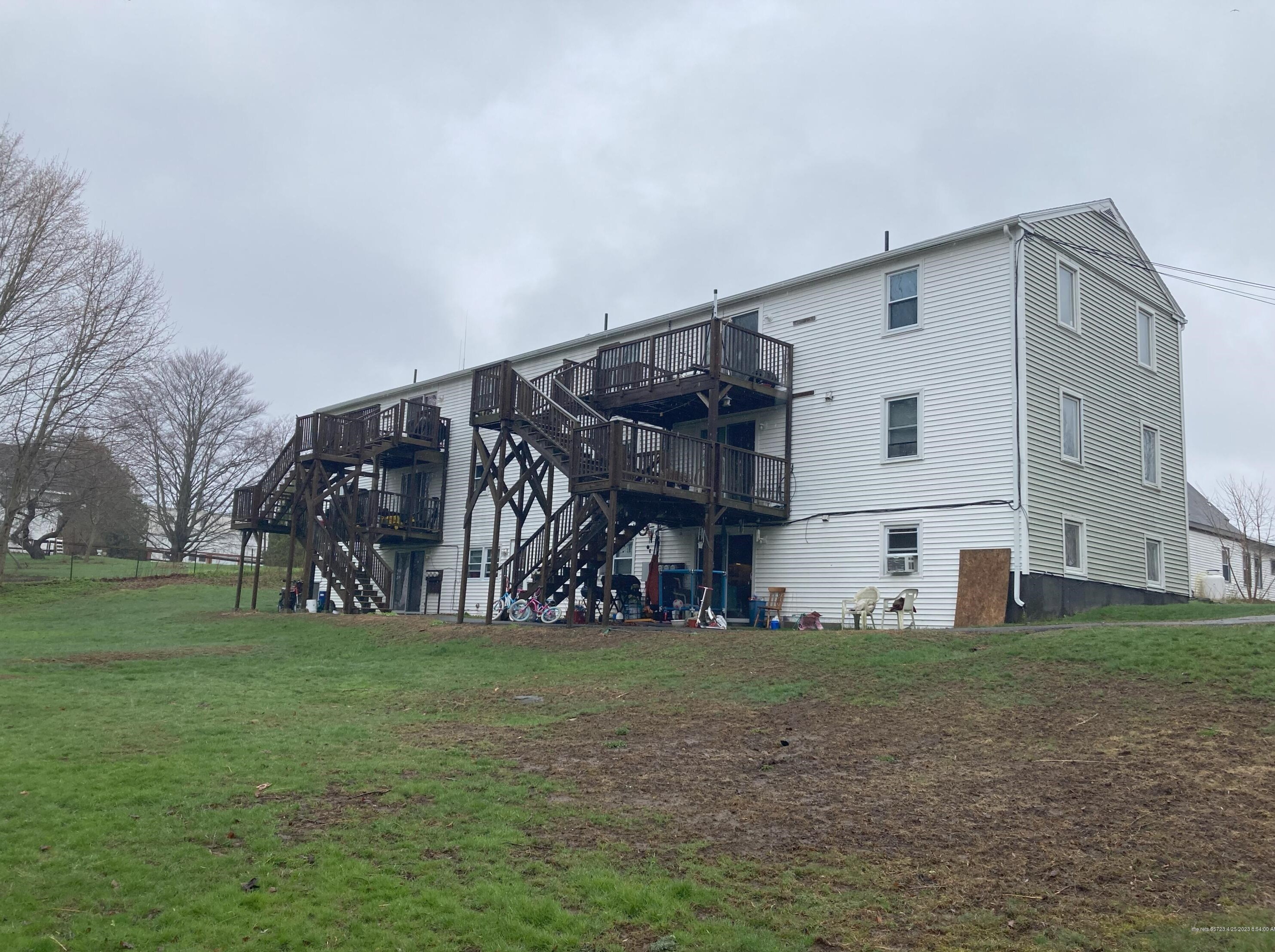 7 Gilchrest St, Thomaston, ME 04861