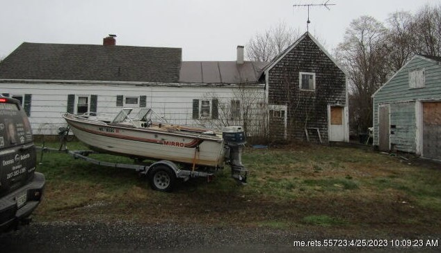 7 Myrtle St, Richmond, ME 04357