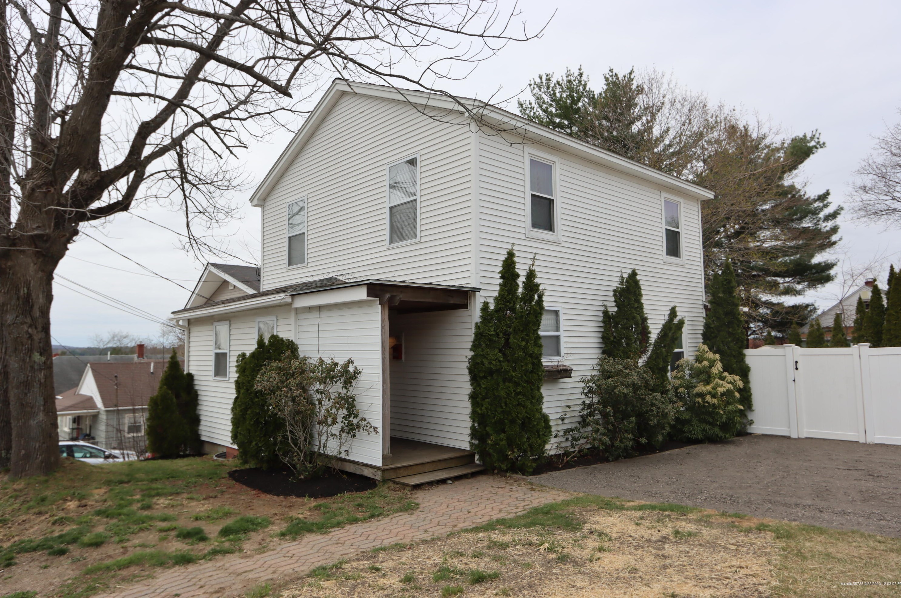 46 Scribner Blvd, Lewiston, ME 04240