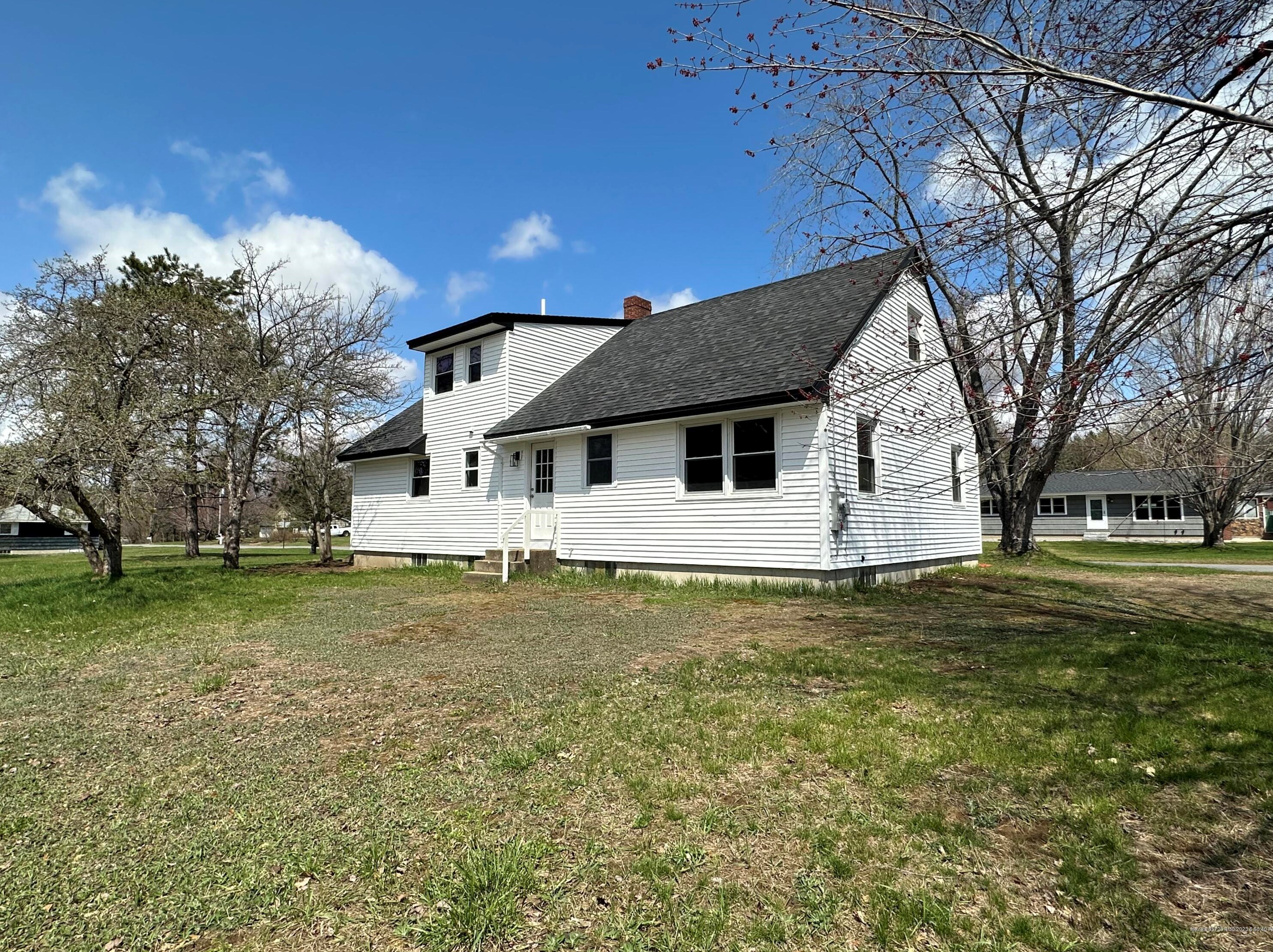 24 Blayne St, Carthage, ME 04224