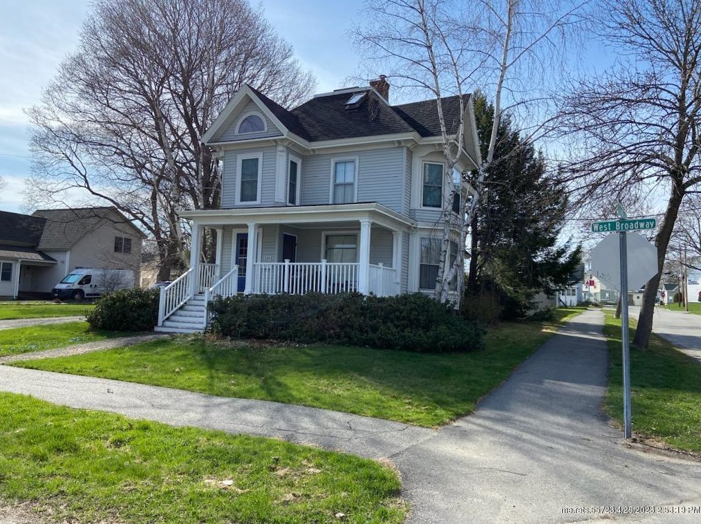 139 W Broadway, Bangor, ME 04401