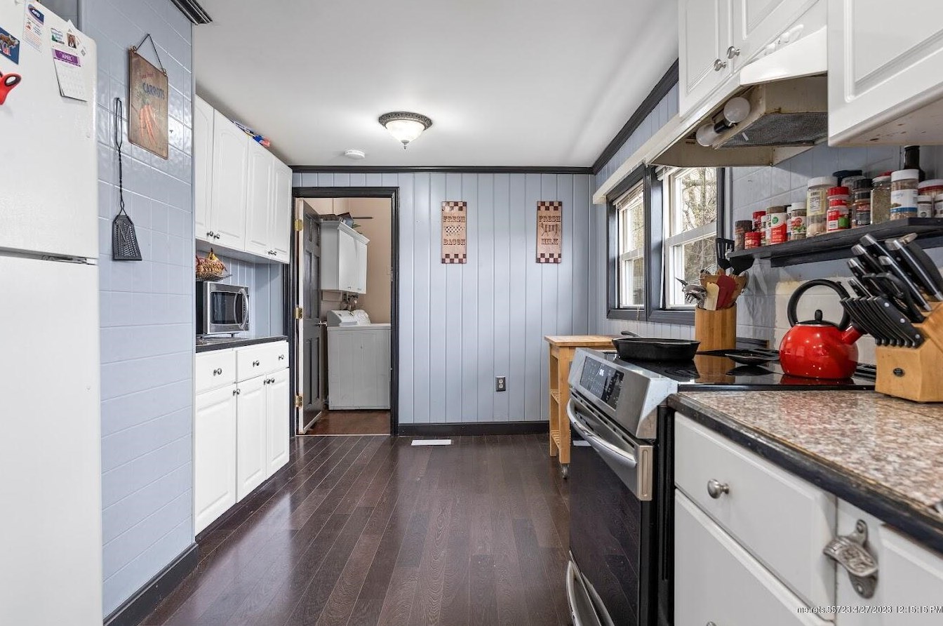 1139 Main St, Readfield ME  04355-3511 exterior