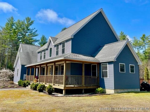 132 Coburn Ave, Skowhegan, ME 04976 exterior