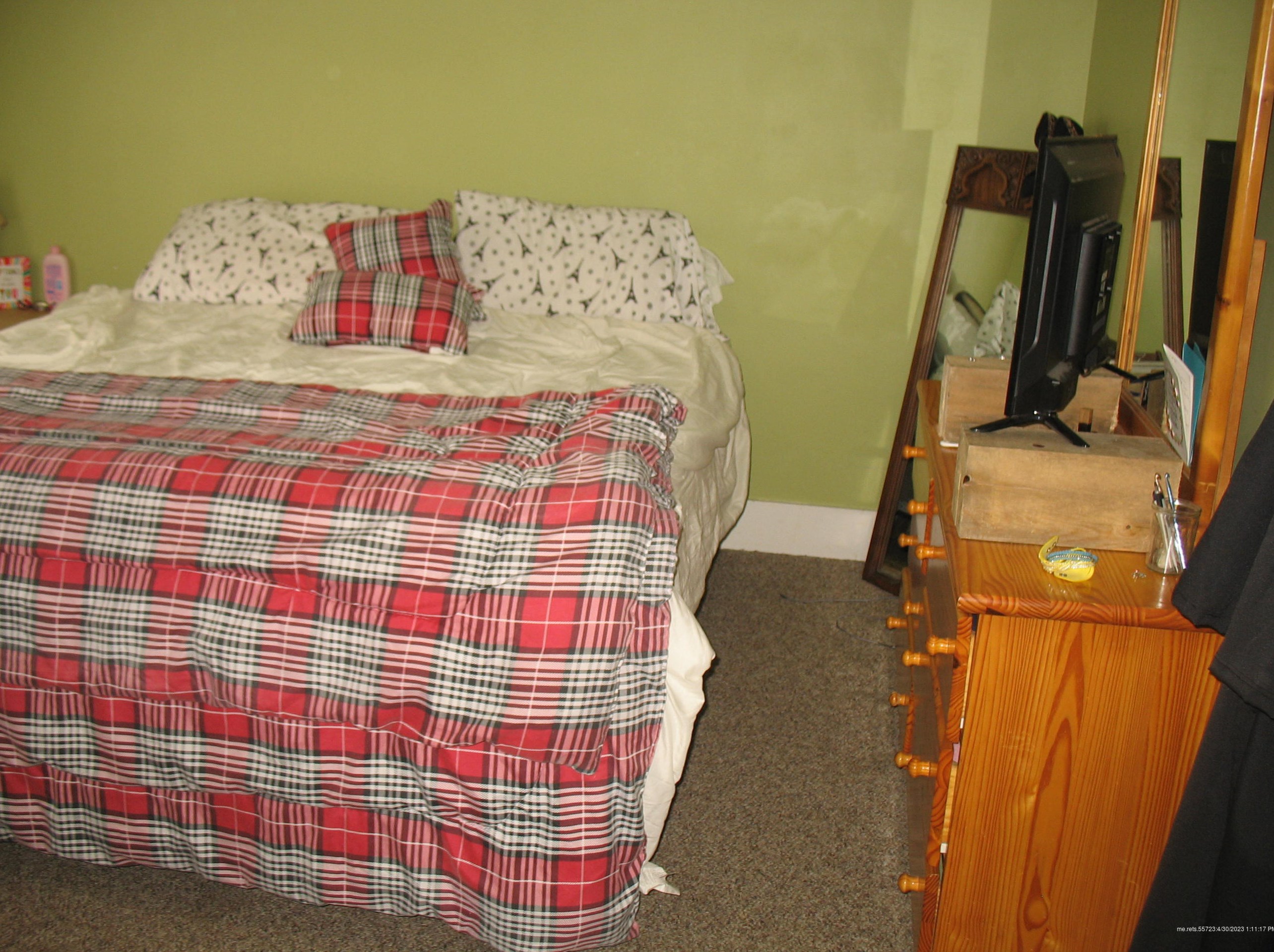 74 Pleasant St, Sebec, ME 04426-1239