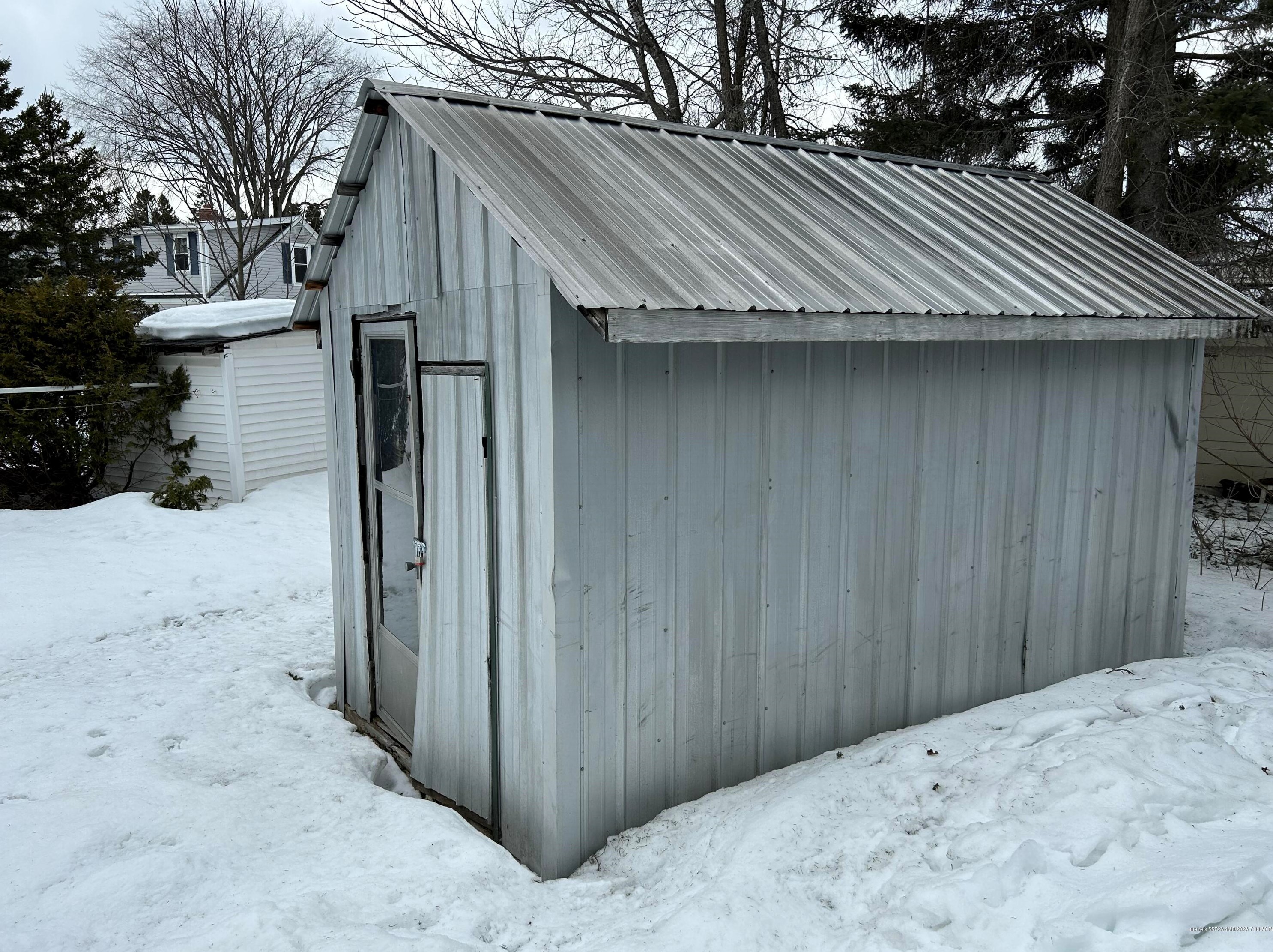 11 Lincoln St, Presque Isle, ME 04769