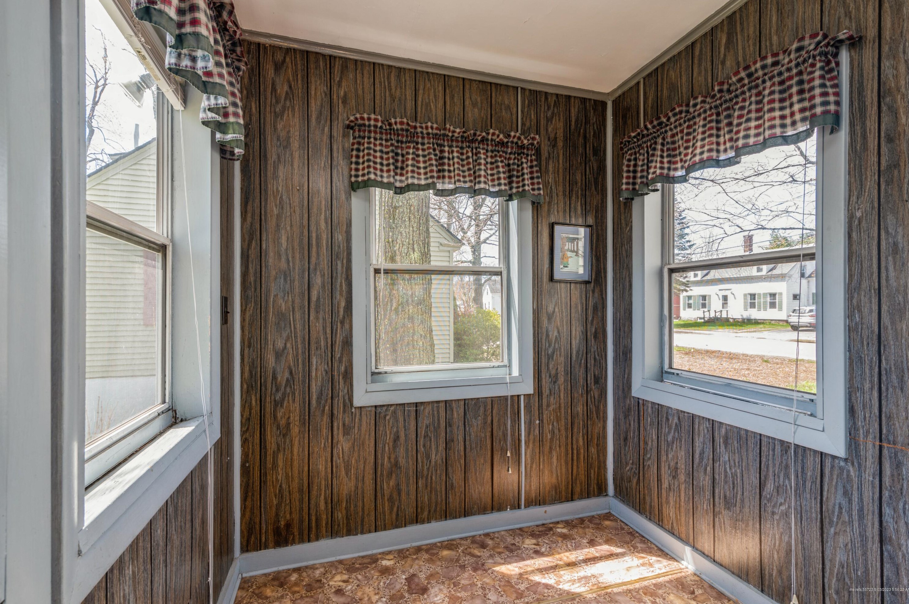 27 Franklin St, Saco ME 04072-2503 exterior