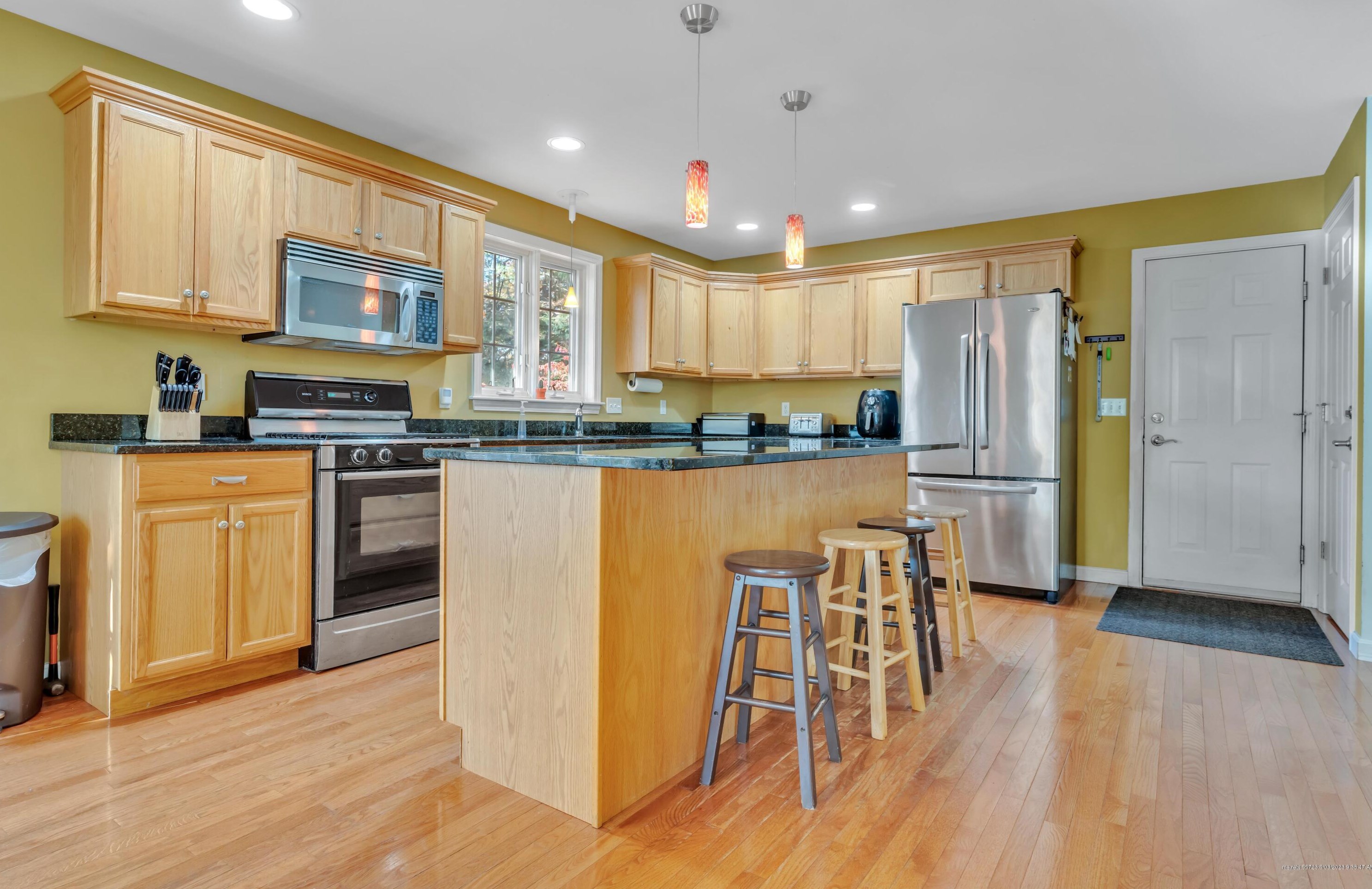 90 Thirlmere Ave, Portland ME  04106-5341 exterior