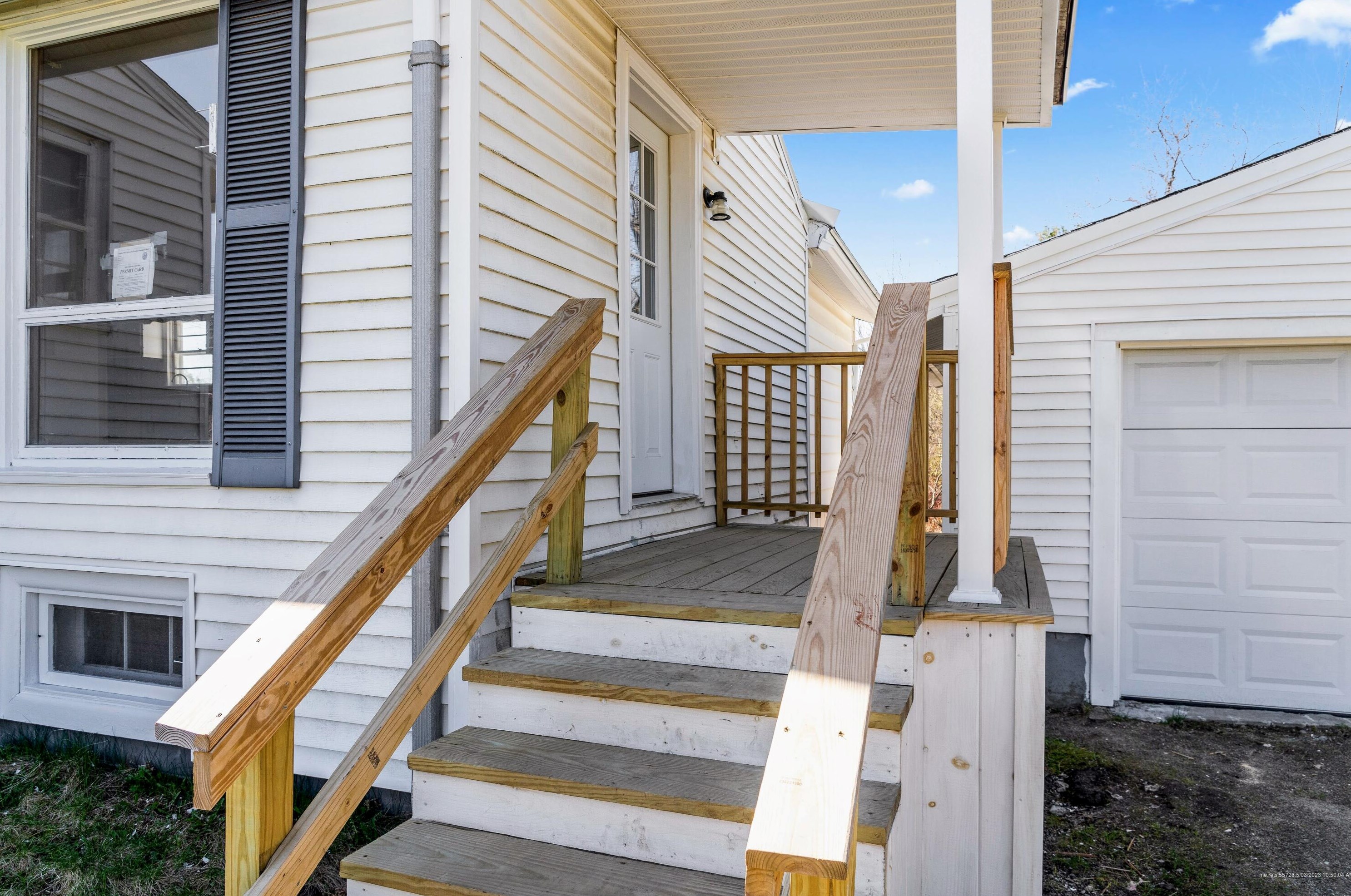 58 Old Winthrop Rd, Augusta, ME 04330