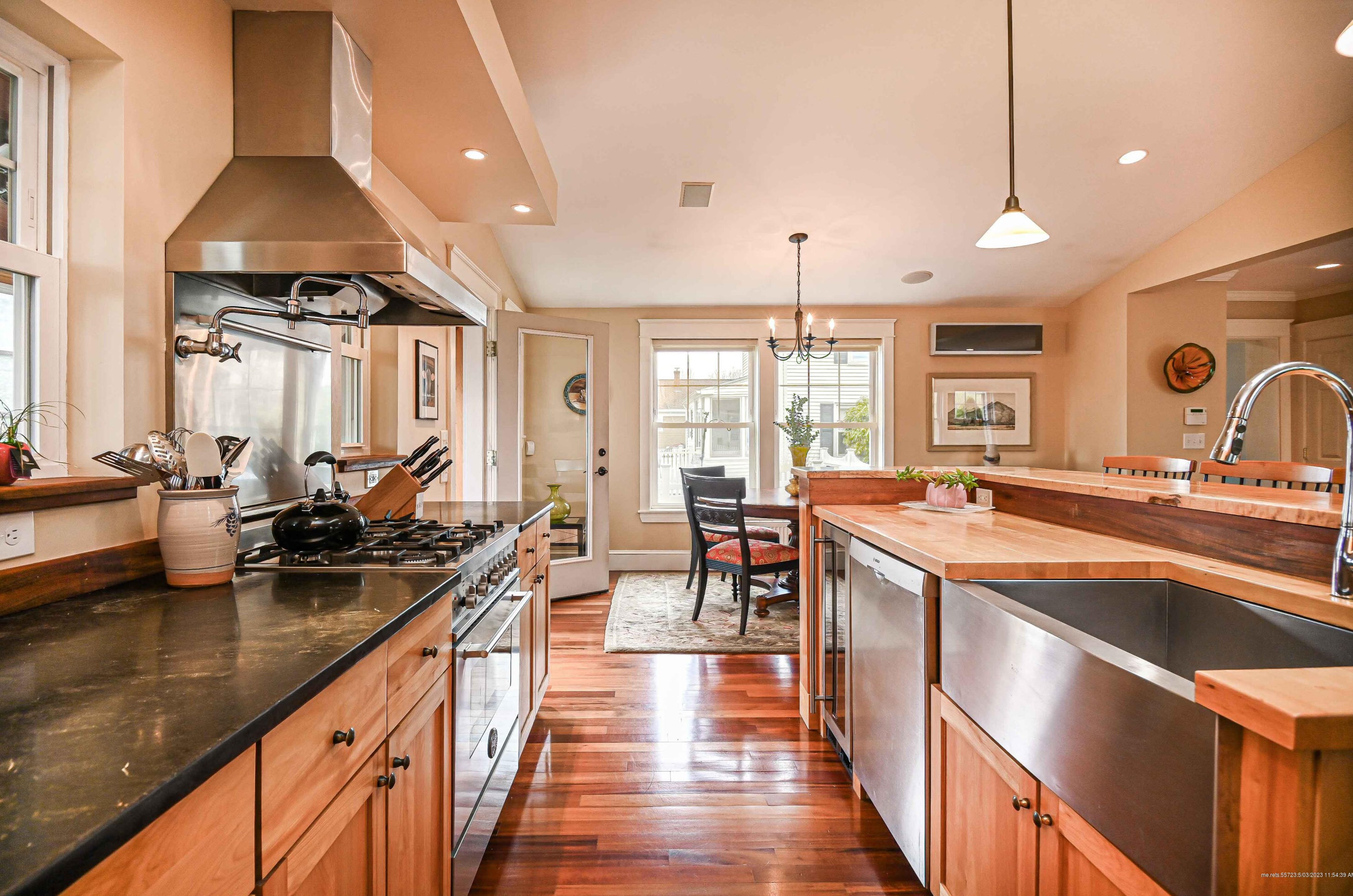 32 Pennsylvania Ave, Portland, ME 04106-6025