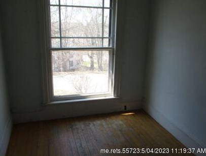 8 Pleasant St, Lincoln ME  04457-1516 exterior