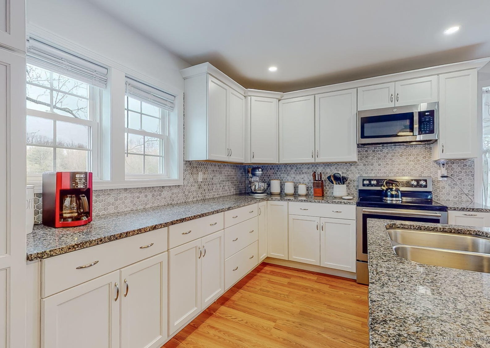 819 Brunswick Ave, Pittston ME  04345-6219 exterior
