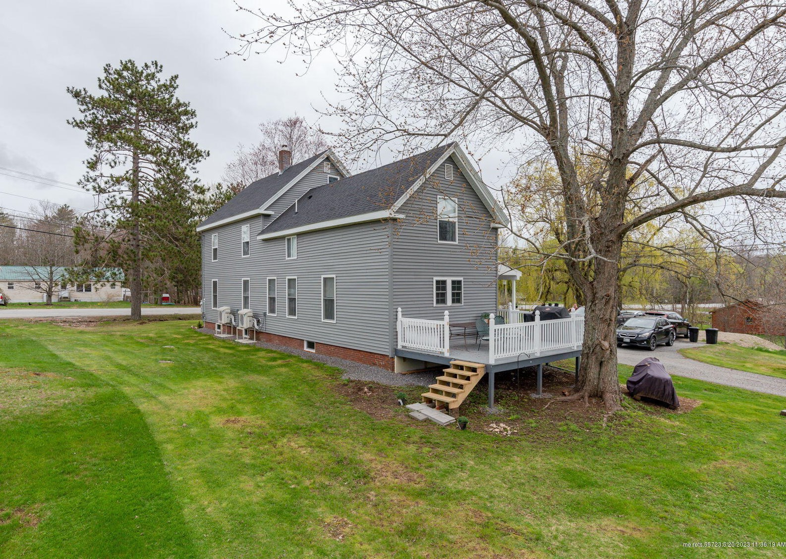 819 Brunswick Ave, Pittston ME  04345-6219 exterior