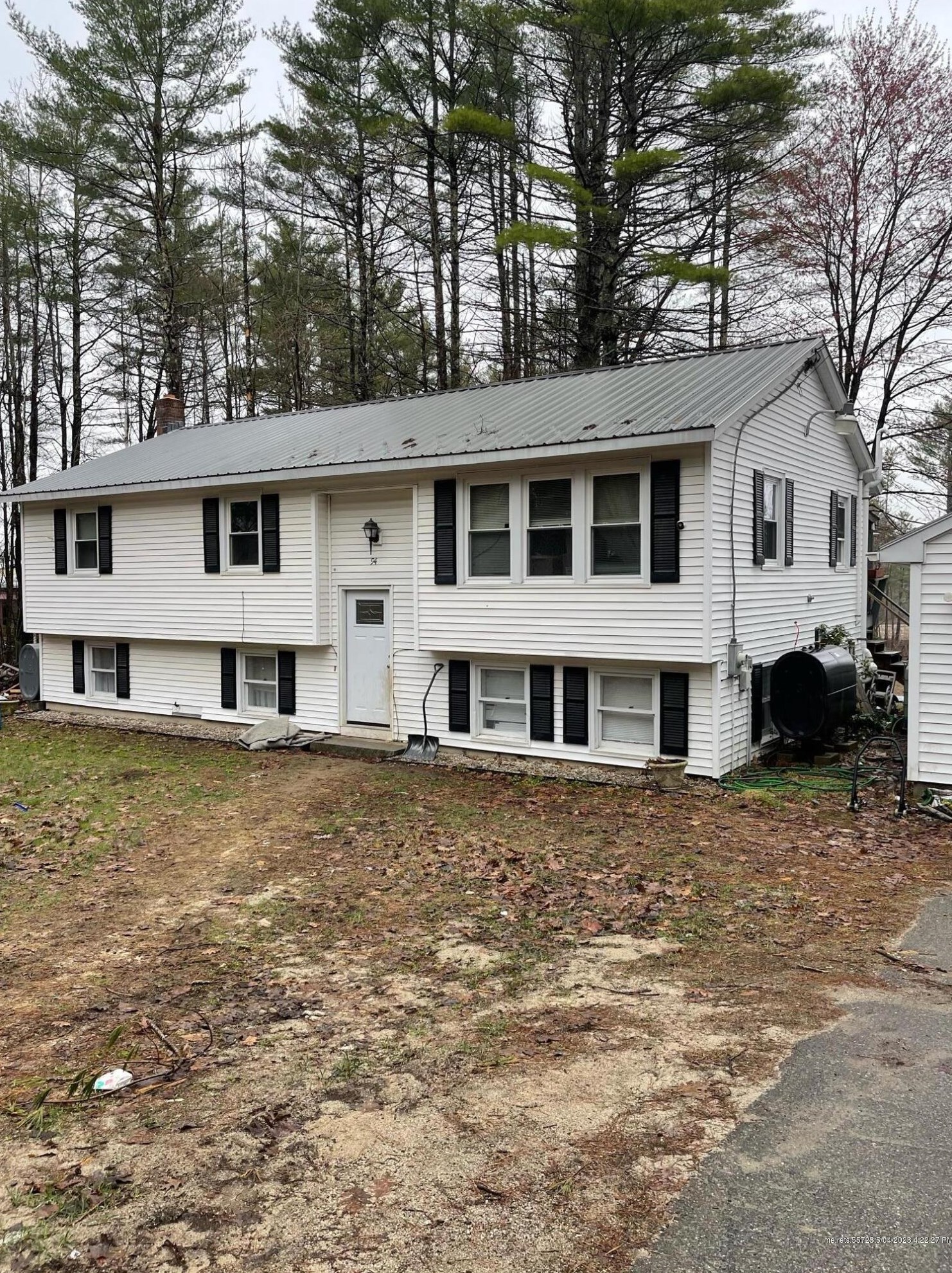 94 Walker Rd, Mechanic Falls, ME 04256