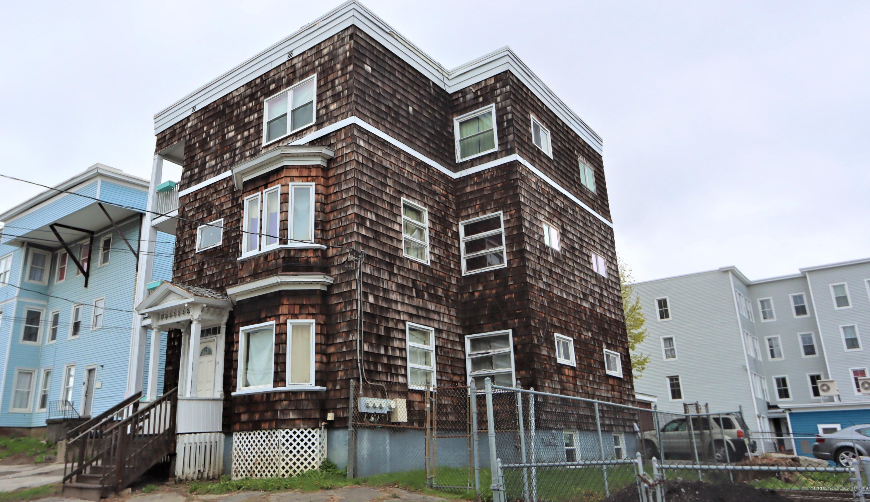 74 Birch St, Lewiston, ME 04240