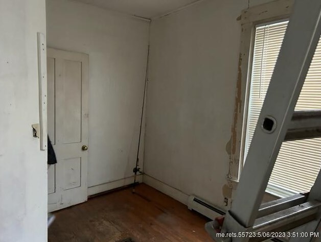 19 Railroad Ave, Sebec ME  04426-1113 exterior