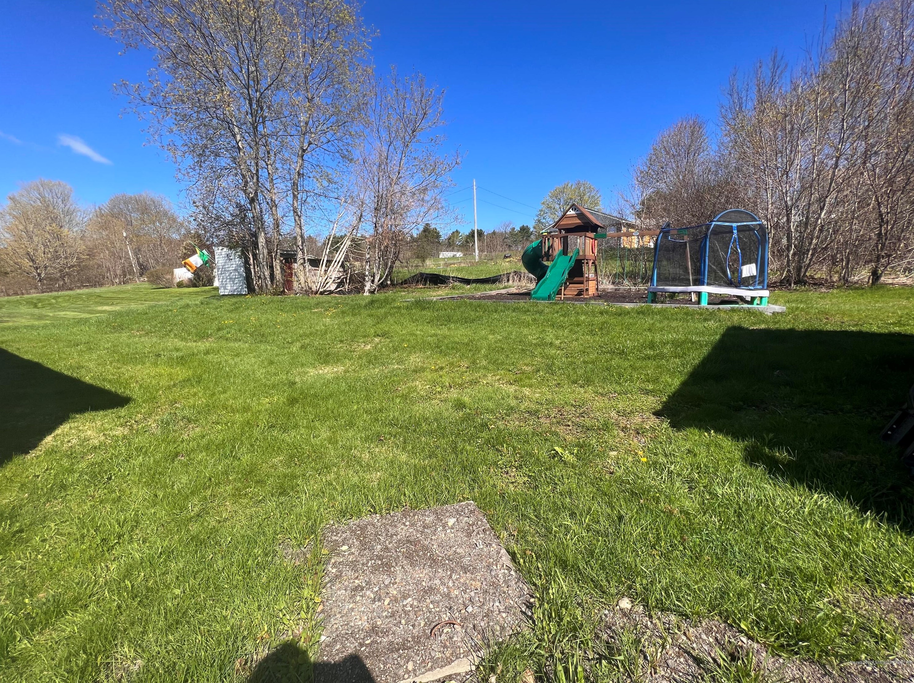 352 Main Rd, Clifton ME  04428-3015 exterior