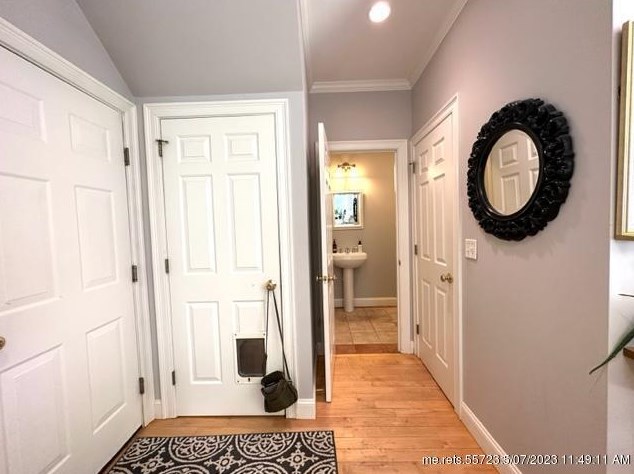 184 Falmouth Rd, Windham ME  04062-4542 exterior