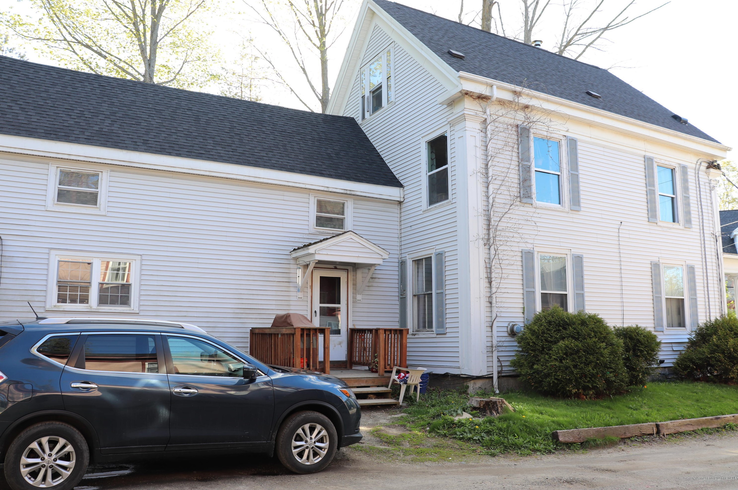124 School St, Pittston, ME 04345