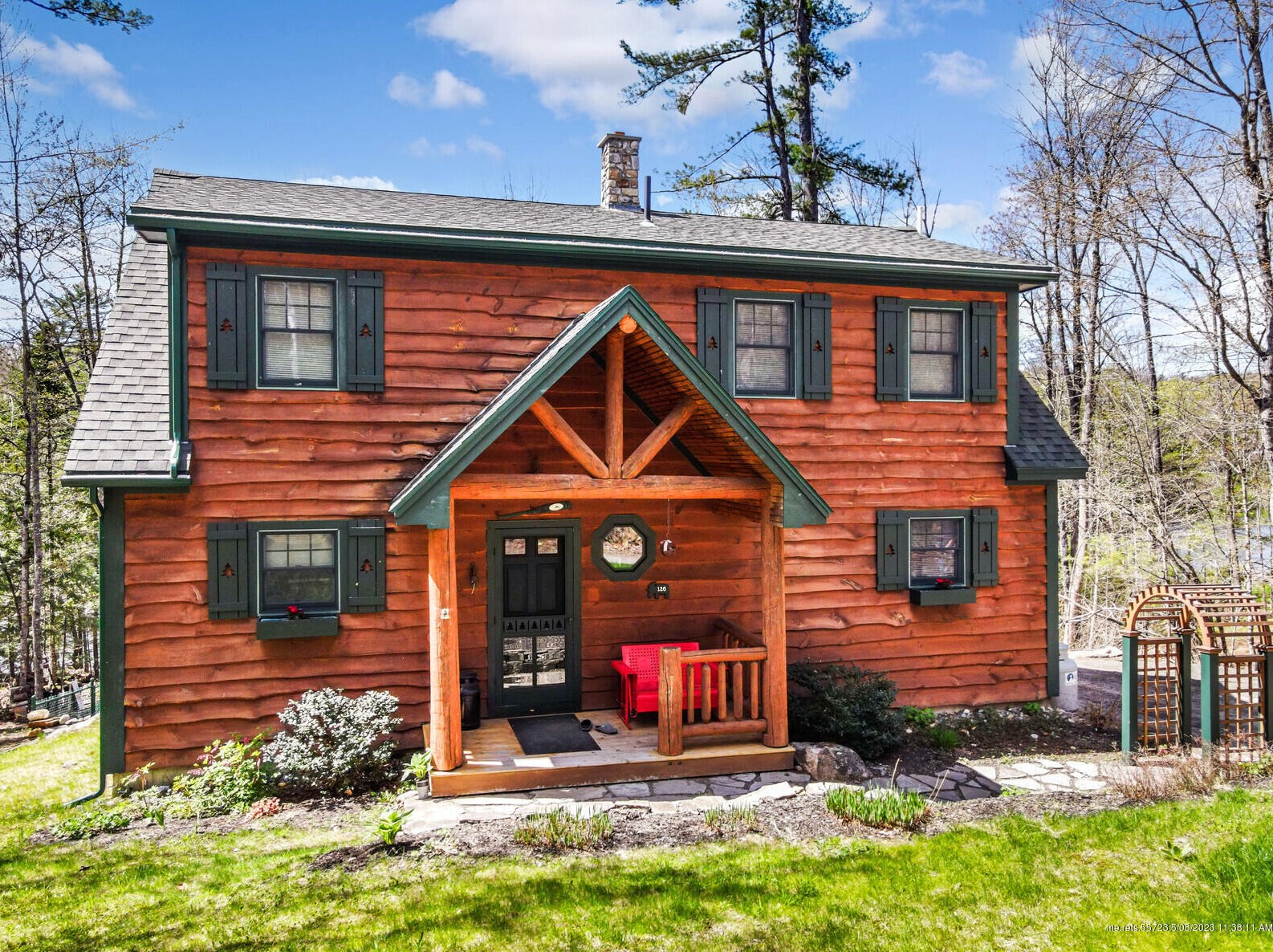126 Teaberry Ln, Mount Vernon, ME 04352