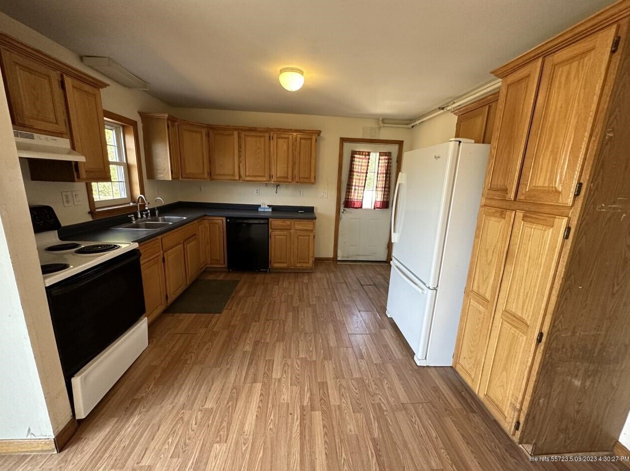 138 Church Rd, Bangor, ME 04401