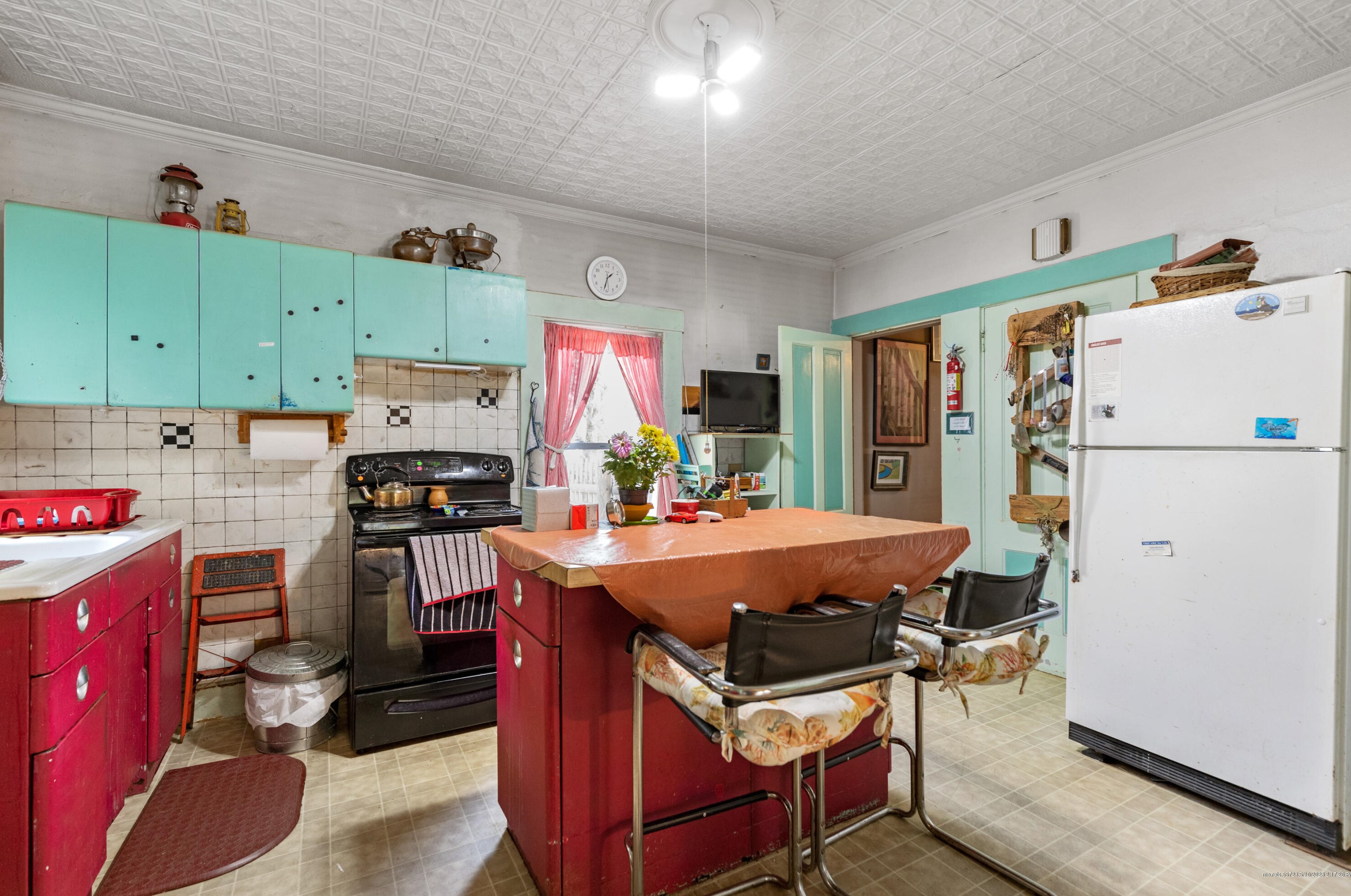 11 State St, Sanford, ME 04073