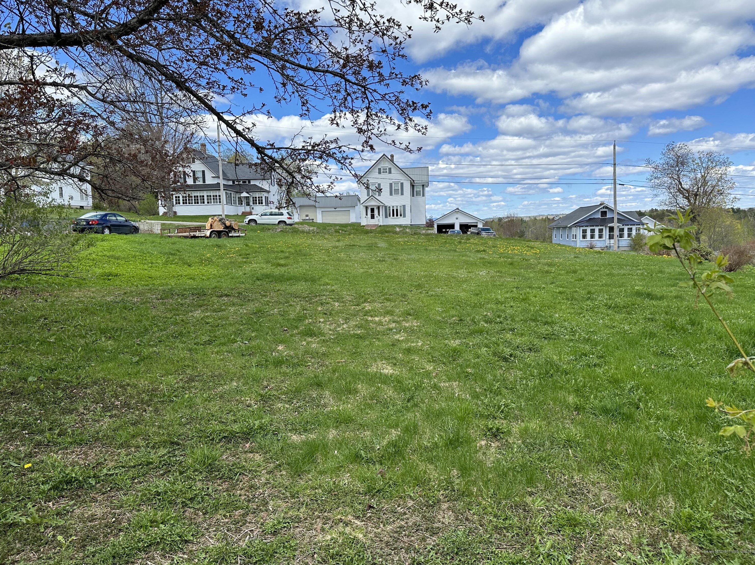 49 W Main St, Milo, ME 04463