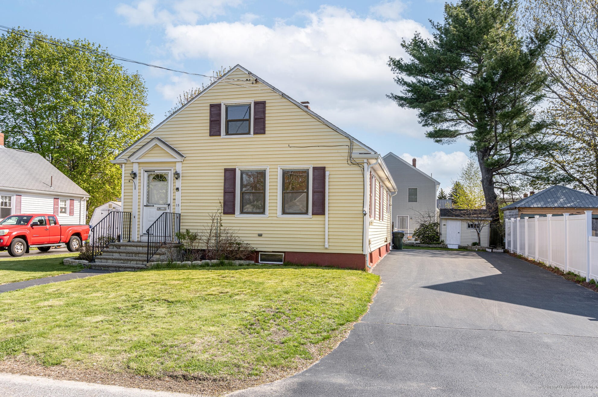 15 Keswick Rd, Portland, ME 04106-5335
